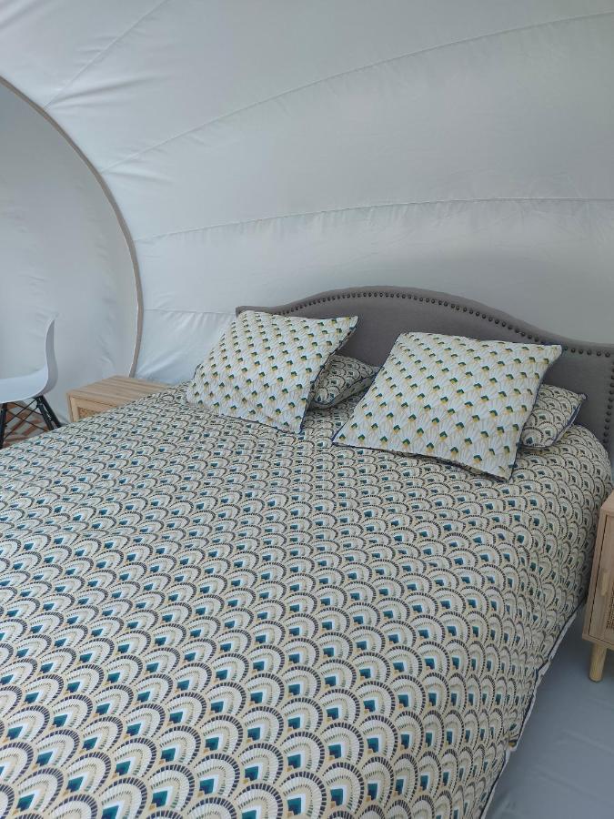 Cele Bulles Etoilees Hotel Brengues Buitenkant foto