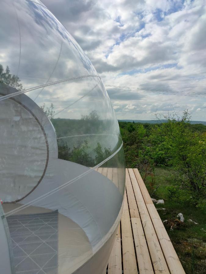 Cele Bulles Etoilees Hotel Brengues Buitenkant foto